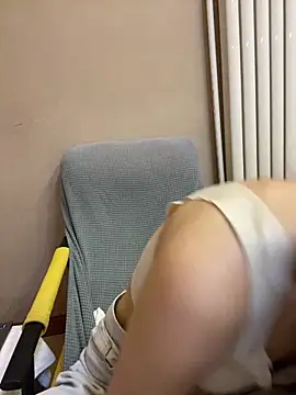 MengMeng0515 online show from April 28, 2:32 pm