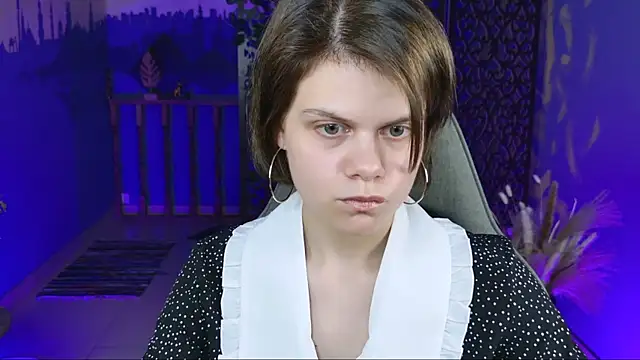 EllieMurler online show from September 23, 9:18 am