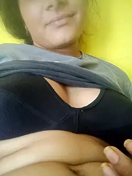Snapshot of Hot_siiii chatting on September 27, 5:47 am Hot siiii online show from September 27, 5:47 am