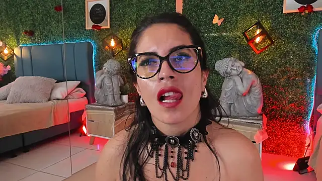 Linagh  online show from March 6, 12:11 pm