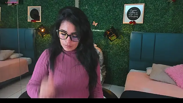 Linagh  online show from November 3, 11:58 am