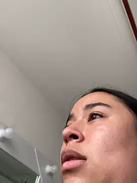 Zoey thompson online show from April 11, 7:39 pm