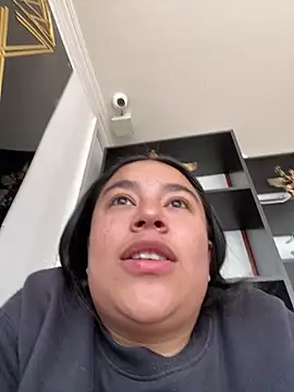 Zoey thompson online show from April 22, 7:33 pm