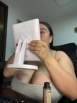 Zoey thompson online show from April 25, 4:48 am