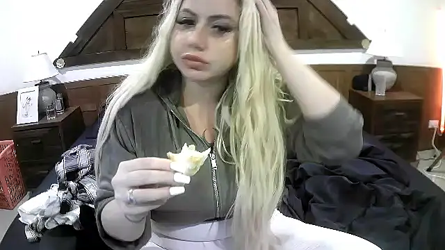 TiaDoll online show from October 20, 2:14 am