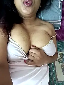 sweet jenni online show from April 16, 4:57 am