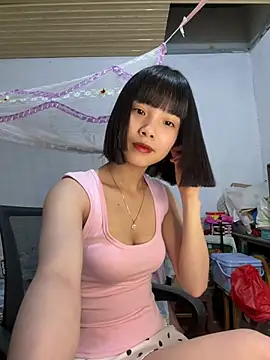 andymi1 online show from April 18, 2:14 am