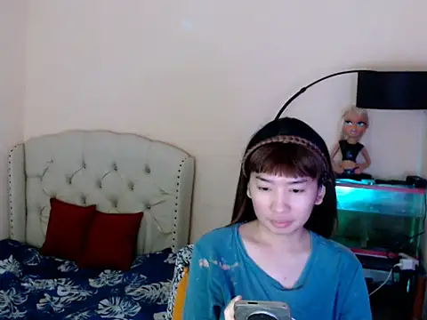 ShantalFoxxy  online show from April 27, 6:32 am