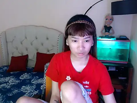 ShantalFoxxy  online show from February 15, 12:15 pm