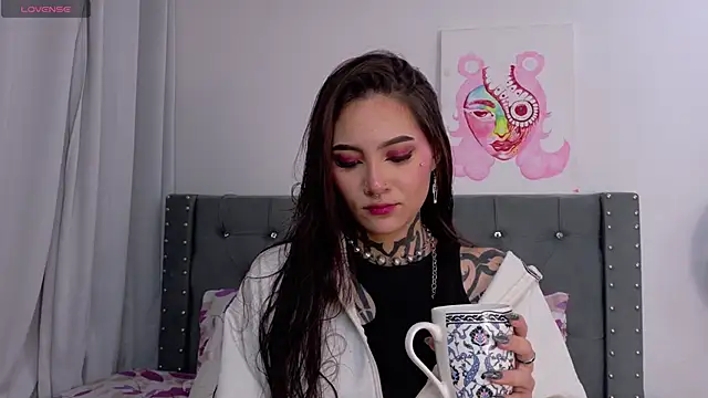 sara queen10 online show from October 10, 1:43 am