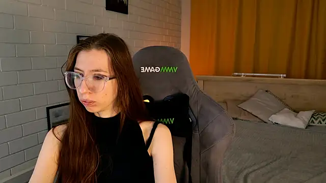 CareyJonas online show from April 28, 5:17 pm