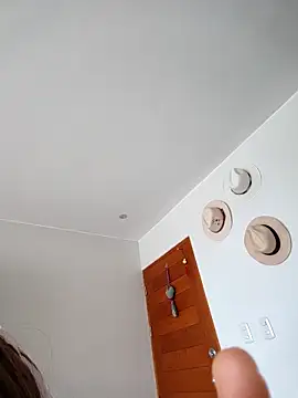 airamoon online show from September 21, 8:07 pm