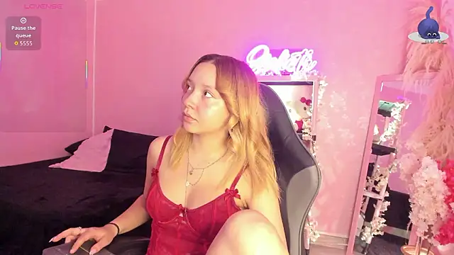 JuliethMoss online show from March 10, 9:19 pm