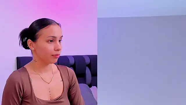 maily zanss online show from April 14, 7:47 pm