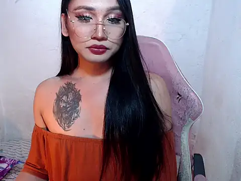 Iringitom16 online show from February 4, 6:11 pm