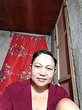 Snapshot of Everleigh_mom chatting on September 12, 8:49 pm Everleigh mom online show from September 12, 8:49 pm