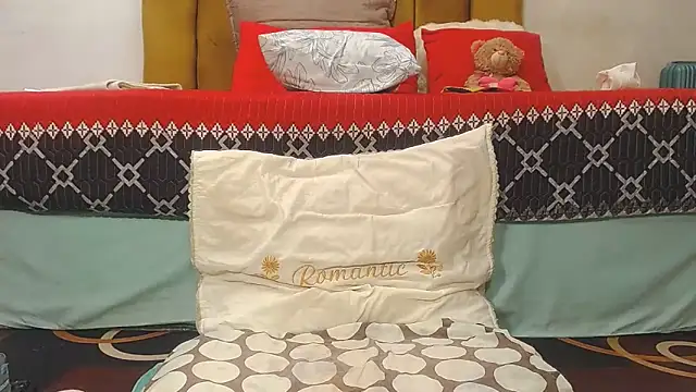 RoundaAssx22 online show from June 9, 1:38 am