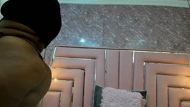 ALYANNA HOT  online show from February 19, 11:43 am