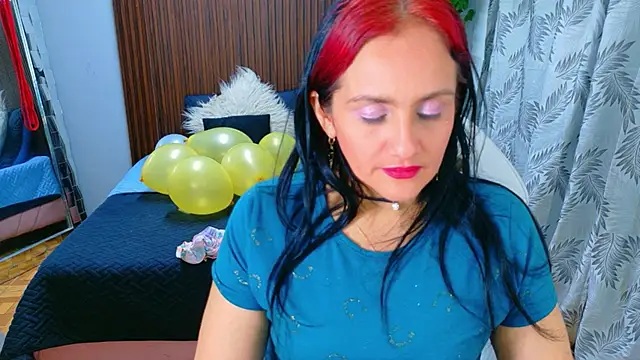 kataleya 29 online show from April 20, 7:39 pm