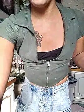 Snapshot of TranSexualJade95 chatting on October 7, 11:31 pm TranSexualJade95 online show from October 7, 11:31 pm
