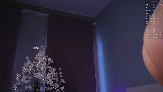 FancyEsten online show from April 24, 12:30 pm