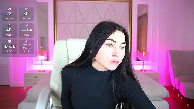 EliseVelour online show from April 23, 1:35 pm