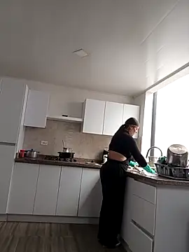 Fernandar2025 online show from April 27, 7:11 pm