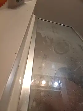 50-shades-of-JADE online show from November 3, 10:25 pm