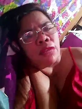Snapshot of Huge_mama69 chatting on September 18, 11:25 pm Huge mama69 online show from September 18, 11:25 pm