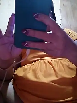 Snapshot of Huge_mama69 chatting on September 17, 9:13 pm Huge mama69 online show from September 17, 9:13 pm