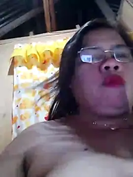 Huge mama69 online show from April 25, 1:41 pm