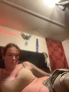 bratlipss online show from May 1, 2:15 am
