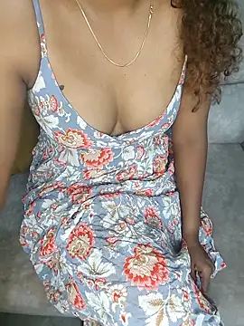 Tamilpallavi online show from April 25, 11:57 am