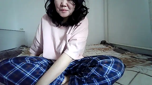 sakuradelreina online show from April 22, 4:20 am