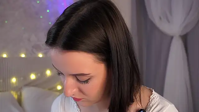 FalineBeacher online show from April 25, 1:19 am