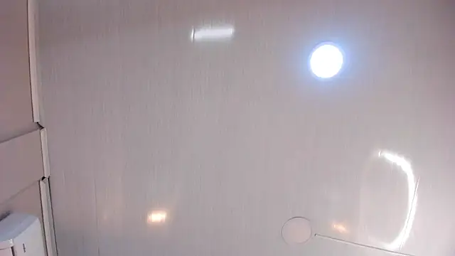 mia kisses2 online show from December 5, 3:06 am