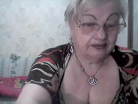 NatalieNorth online show from March 7, 11:45 pm