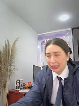 SUSY  06 online show from February 6, 12:30 pm