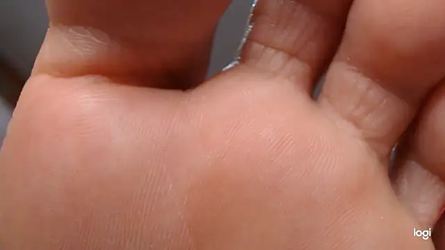 Snapshot of ash_feet chatting on September 11, 4:02 am ash feet online show from September 11, 4:02 am