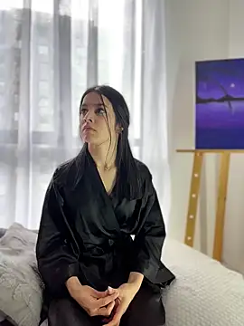 Sofi Leal online show from April 22, 1:30 pm