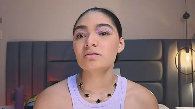 LunaAspen  online show from April 25, 5:54 pm