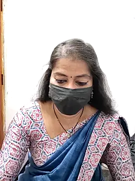 tamil Sigappu Roja online show from April 3, 12:52 am