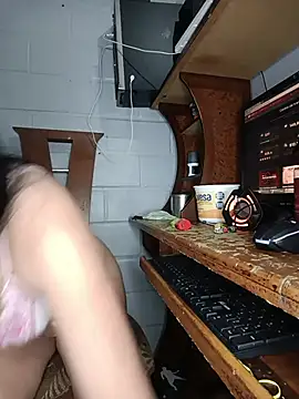 Bigtiti01 online show from April 8, 8:11 pm