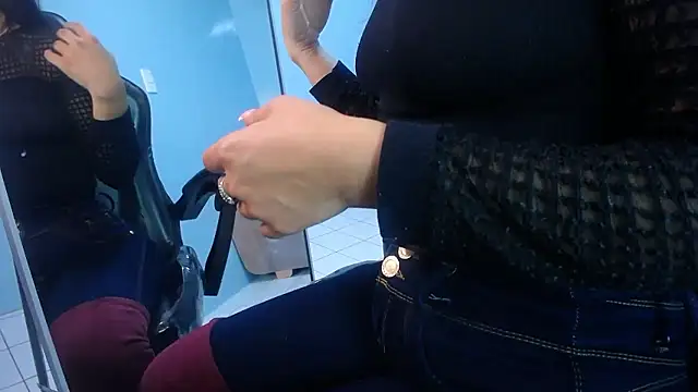 victoria hernandez t  online show from January 16, 1:07 pm