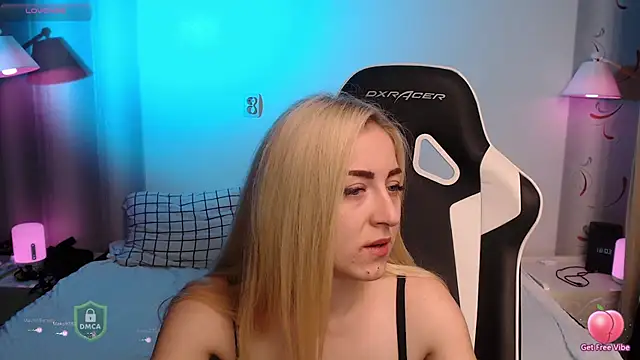 space danger online show from November 27, 3:04 pm