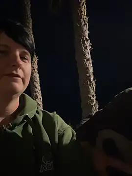 backdoorgalore4you online show from April 27, 8:17 pm