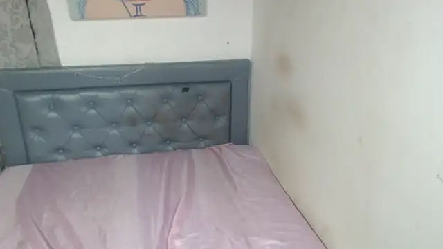 sarah aguilar online show from October 23, 7:09 pm