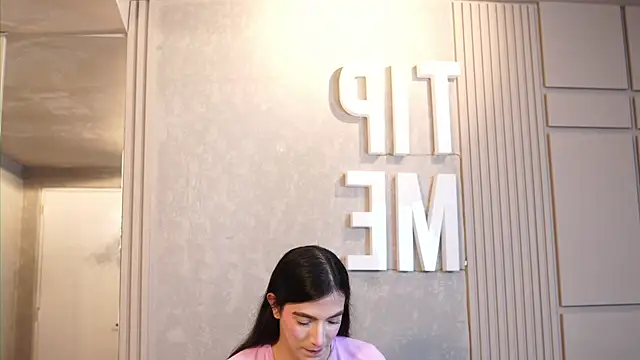 Ariaa Isabell online show from April 27, 6:38 pm