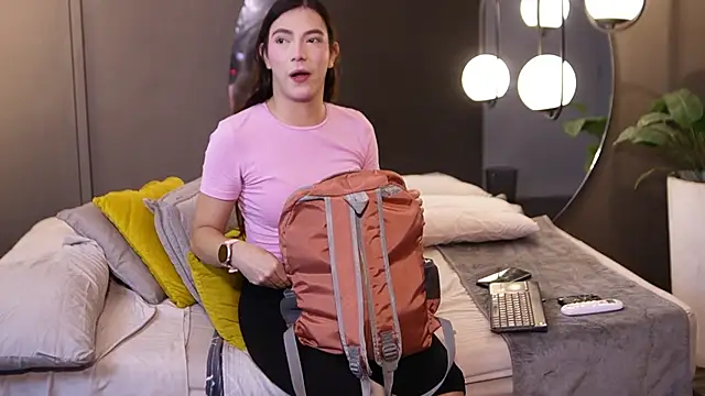 Ariaa Isabell online show from April 20, 6:33 pm