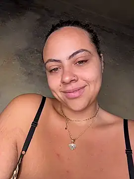 Chloe Leaozinho online show from April 25, 2:14 pm